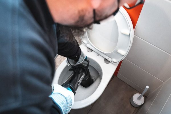 Dépannage urgence 24h/24 — Plombier Bruxelles Dépannage urgence 24h/24 — HydroForest Bruxelles
