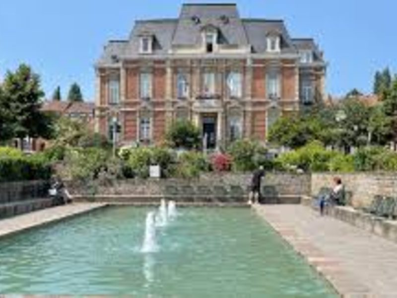 Plombier à Uccle — Installation sanitaire premium dans villa